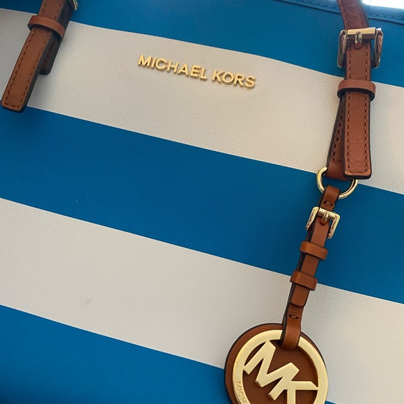 Michael Kors Tote - Picture 2 of 11